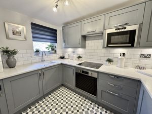 Photo 8- click for photo gallery